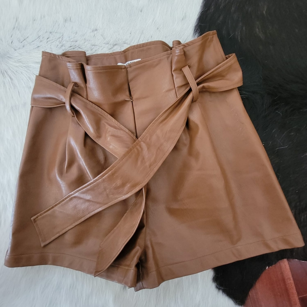 Glamorous Shorts - US Size 10